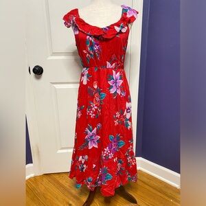 Old Navy red dress with hibiscus flowers, ruffle details and tie at waist, small